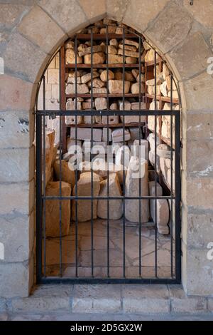 Das Museum von Palaipafos. Das Museum befindet sich im Ostflügel des Lusigner mittelalterlichen Herrenhauses in der archäologischen Stätte von Kouklia villag Stockfoto