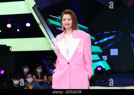 Taipeh. Oktober 2020. Vivian Hsu kommt zu Jacky Wu, Hank Chen und Lulus 'Hot Door Night', um ihr neues Album 'I'm V' am 12. Oktober 2020 in Taipei, Taiwan, China zu promoten. (Foto von TPG) (Foto von Top Photo/Sipa USA) Quelle: SIPA USA/Alamy Live News Stockfoto