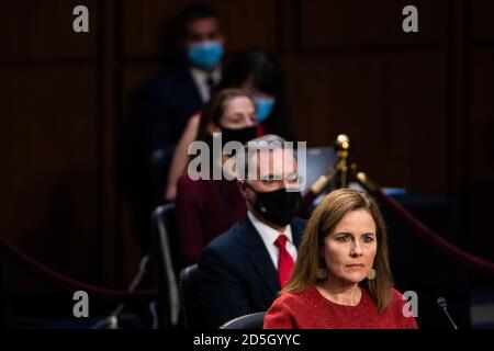 Washington, DC, USA. Oktober 2020. WASHINGTON, DC? 13. OKTOBER: Amy Coney Barrett, Kandidatin des Obersten Gerichtshofs, während einer Anhörung des Justizausschusses des Senats am 13. Oktober 2020 in Washington, DC. (Foto: Demetrius Freeman/Pool/Sipa USA) Quelle: SIPA USA/Alamy Live News Stockfoto