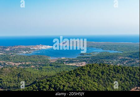 Luftaufnahme auf Menorca Nordküste vom Gipfel des Monte Toro - Menorca, Spanien Stockfoto