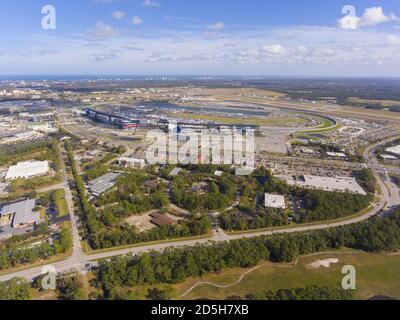 Daytona Beach International Speedway und Stadtlandschaft Luftaufnahme, Daytona Beach, Florida FL, USA. Es ist die Heimat für NASCAR Daytona 500. Stockfoto