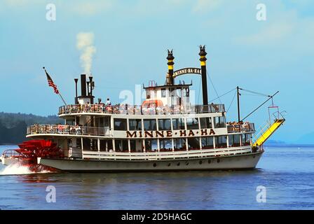 minne ha ha Paddle Rad Dampfboot auf Lake George New York Stockfoto