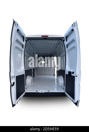Leerer weißer Lieferwagen mit geöffneten Hintertüren Stockfoto