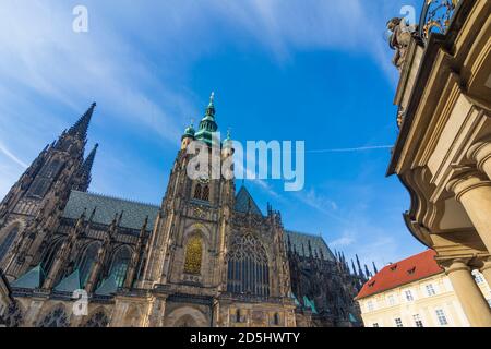 Praha: St. Veits Kathedrale, Südseite in Hradcany, Burgviertel, Praha, Prag, Prag, Tschechien Stockfoto