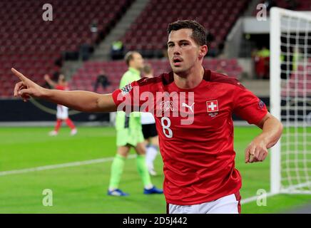 Köln. Oktober 2020. Remo Freuler aus der Schweiz feiert nach dem Tor während des UEFA Nations League-Spiels gegen Deutschland in Köln, Deutschland, 13. Oktober 2020. Quelle: Xinhua/Alamy Live News Stockfoto