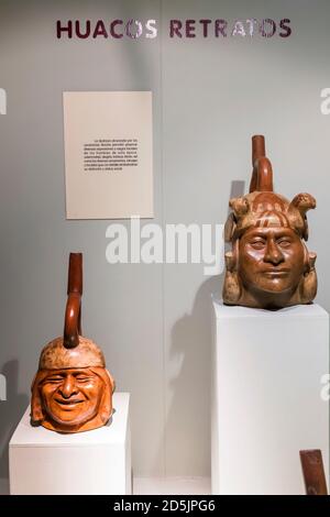 Portrait Head Bottles, die Sammlung Moche Galerie, "National Museum of Archaeology, Anthropology and History of Peru", Lima, Peru, Südamerika Stockfoto