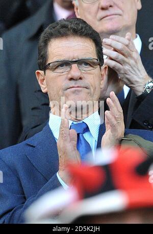 England Manager Fabio Capello in den Tribünen Stockfoto