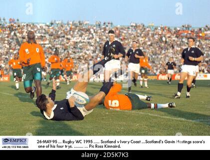 26-MAI-95 ... Rugby WC 1995 ..... Schottland gegen Elfenbeinküste ...Schottlands Gavin Hastings erzielt einen seiner vier Trys Stockfoto