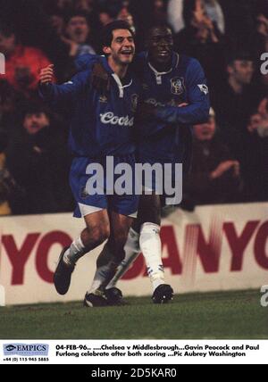 04-FEB-96. ...Chelsea / Middlesbrough. Gavin Peocock und Paul Furlong feiern nach beiden Punkten Stockfoto