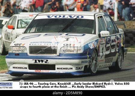 28-JUL-96 ... Touring Cars, Knockhill ...früher Leader Rickard Rydell, Volvo 850 fällt auf den vierten Platz im Ziel Stockfoto