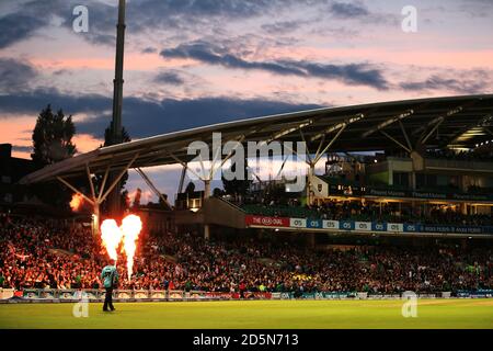 Surrey's Rory Burns vor dem NatWest T20 Blast Flammen am Kia Oval Stockfoto