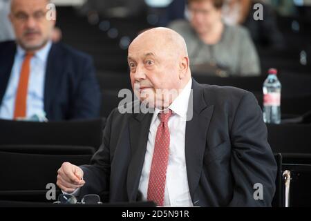 Frankfurt, Deutschland. Oktober 2020. Friedrich von METZLER, Bankier, Dr. hc Friede Springer erhält den Freiheitspreis der Friedrich-Naumann-Stiftung in der Paulskirche Frankfurt, 10.10.2020, zur weltweiten Nutzung Quelle: dpa/Alamy Live News Stockfoto