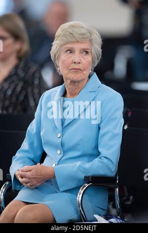 Frankfurt, Deutschland. Oktober 2020. Dr. hc Friede SPRINGER, Verlag, Dr. hc Friede Springer erhält den Freiheitspreis der Friedrich-Naumann-Stiftung in der Paulskirche Frankfurt, 10.10.2020, Â zur weltweiten Nutzung Quelle: dpa/Alamy Live News Stockfoto