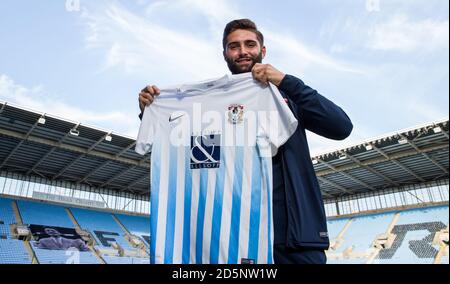 Coventry City Neuzugang Jordan Turnbull Stockfoto