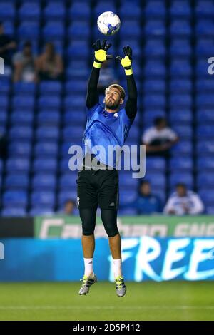 Birmingham City Torwart Adam Legzdins während des Aufwärmphase Stockfoto