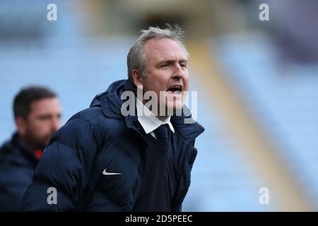 Coventry City-Manager Mark Venus während des Spiels gegen Rochdale Stockfoto