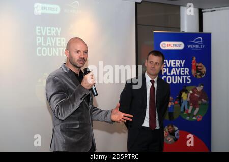 Ehemaliger Fußballspieler und TV-Experte Danny Mills während der EFL Jeder Spieler Zählt Start Stockfoto