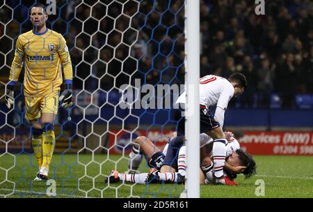 Bolton Wanderers Gary Madine feiert Scoring seiner Teams erstes Tor Gegen Gillingham Stockfoto