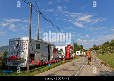 REVEL, FRANKREICH, 14. September 2020 : Einen Tag zuvor sind die Zuschauer bereit für die Tour-Etappe. Die Tour de France wurde als die prestigeträchtigsten der Welt bezeichnet Stockfoto