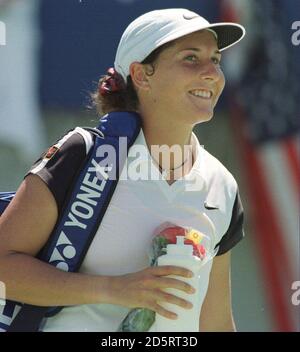 Monica Seles aus den USA gegen Sabine Appelmans aus Belgien. Seles gewann 6-3, 3-6, 6-4. Stockfoto