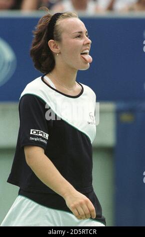 Die Schweizer Martina Hingis gegen die Südafrikanerin Amanda Coetzer. Hingis gewann 6-3, 6-7, 6-1. Stockfoto