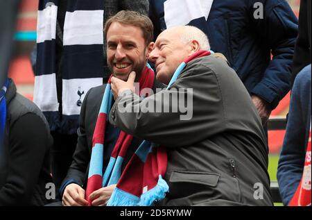 England Manager Gareth Southgate (links) Stockfoto