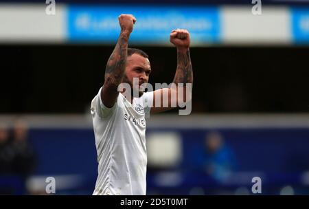 Joel Lynch von Queens Park Rangers feiert ihren Sieg nach dem Übereinstimmung Stockfoto