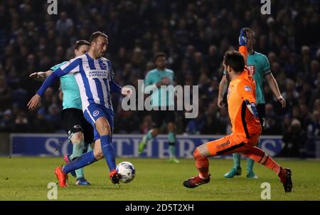 Glenn Murray von Brighton & Hove Albion erzielt den dritten Platz seiner Seite Ziel des Spiels Stockfoto