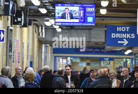 Allgemeine Ansicht der Fans im Madejski Stadion Stockfoto