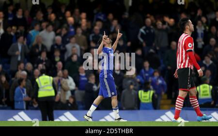 Chelsea's Diego Costa feiert Scoring seiner Seite das vierte Tor von Das Spiel Stockfoto