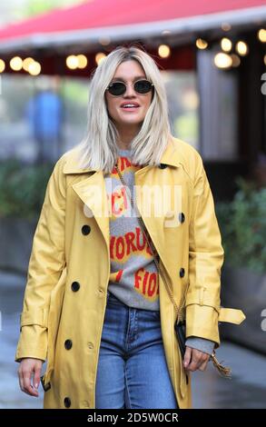 London, Großbritannien. Oktober 2020. Ashley Roberts gesehen out and about in London Kredit: WFPA/Alamy Live Nachrichten Stockfoto