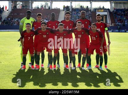 Portugal's Team Group Line Up (von links nach rechts) - Top Row: Portugals Torwart Bruno Varela, Joao Cancelo, Edgar ie, Ruben Neves, Ruben Semedo und Bruno. Unterste Reihe: Daniel Podence, Goncalo Guedes, Kevin Rodrigues, Diogo Jota und Joao Carvalho während des Spiels Stockfoto