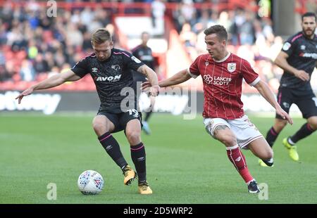 Joe Bryan von Bristol City und Andreas von Derby County Stockfoto