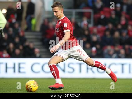 Joe Bryan von Bristol City schießt und erzielt das 2. Tor Stockfoto