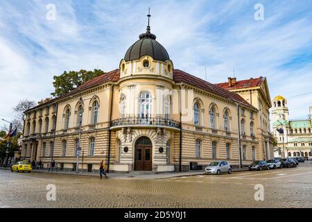 Bibliothek der Bulgarischen Akademie der Wissenschaften mit Newski Kathedrale, Sofia, Bulgarien Stockfoto