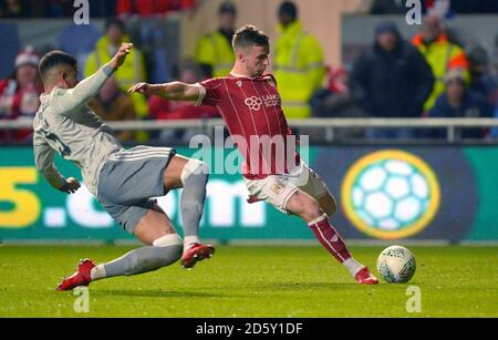 Joe Bryan von Bristol City erzielt das erste Tor seiner Seite Das Spiel Stockfoto