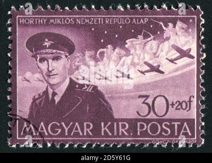 UNGARN - UM 1943: Briefmarke gedruckt von Ungarn, zeigt Stephen Horthy, um 1943 Stockfoto