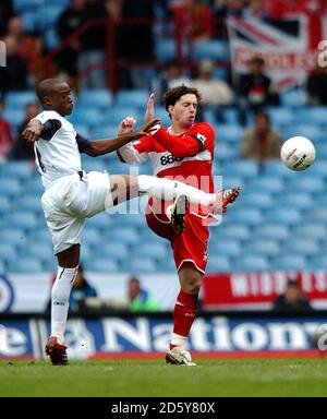 Fabio Rochemback von Middlesbrough und Nigel REO-Coker von West Ham United Stockfoto