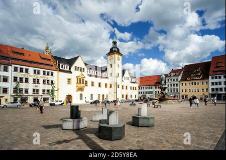 Deutschland, Freiberg, Oberer Markt mit Rathaus Stockfoto