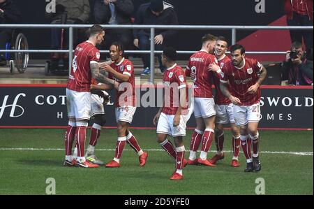 Joe Bryan von Bristol City feiert sein Ziel, es zu schaffen 2-0 Stockfoto