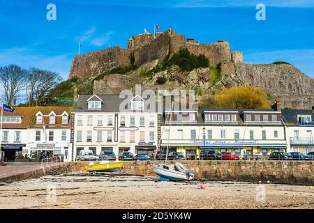 Grossbritannien, Kanalinseln, Jersey, die Stadt und die Burg Mont Orgueil Stockfoto