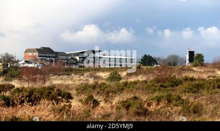 Ein allgemeiner Blick auf die Tribüne während des Super Sunday at Exeter Racecourse Stockfoto