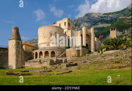 Albanien, Kruje, Skanderbeg Museum in der Festung Stockfoto