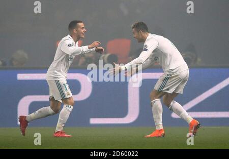 Cristiano Ronaldo (rechts) von Real Madrid feiert den ersten Treffer seiner Seite Ziel des Spiels mit Vazquez Lucas Stockfoto