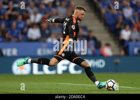 Leicester City Torwart Ben Hamer nimmt einen Torstoß Stockfoto