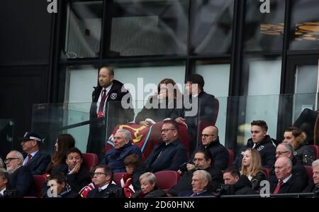 West Ham United Vice Chairman Karren Brady in den Tribünen Stockfoto