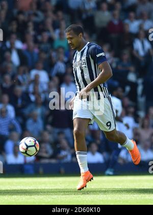 West Bromwich Albions Salomon Rondon in Aktion Stockfoto