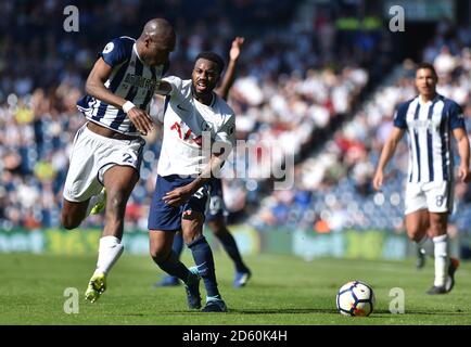 West Bromwich Albions Allan Nyom (links) und Tottenham Hotspur's Danny Rose Clash Stockfoto