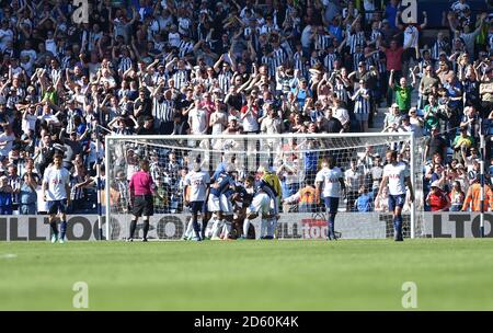West Bromwich Albions Jake Livermore feiert das erste Tor seiner Seite Ziel des Spiels Stockfoto