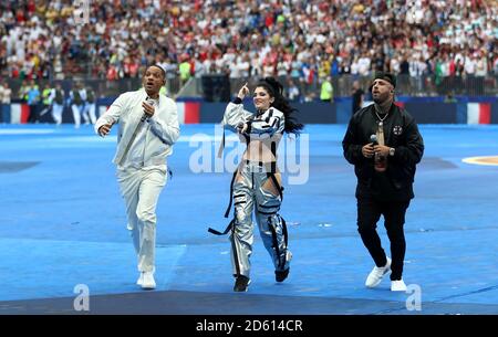 Will Smith, Era Istrefi und Nicky Jam spielen für die Abschlusszeremonie vor dem Finale der FIFA Fußball-Weltmeisterschaft 2018 im Luzhniki-Stadion in Moskau, 15. Juli 2018 Stockfoto